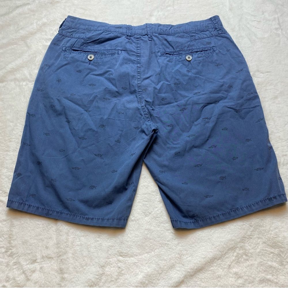 Springfield Blue Fish Print Shorts Size 32 - Picture 2 of 10